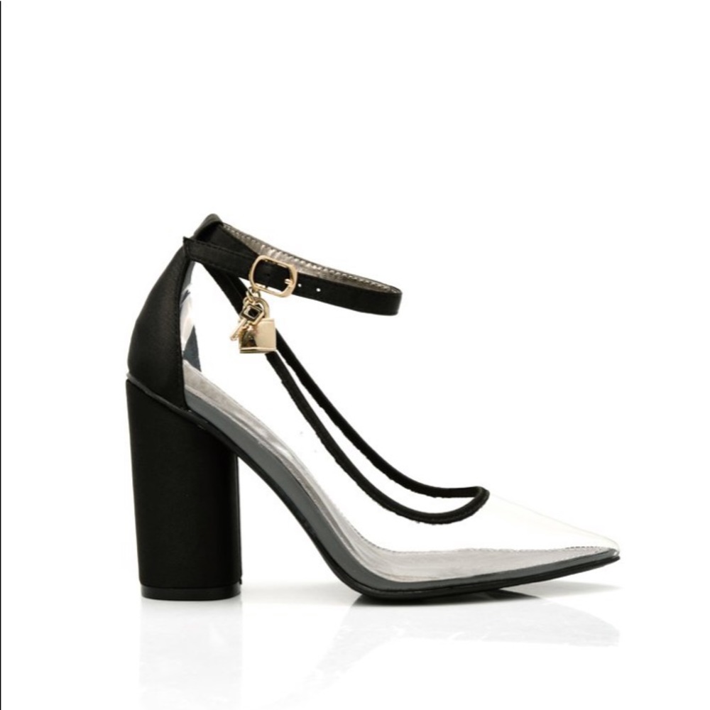 Cinderella shoe with a twist